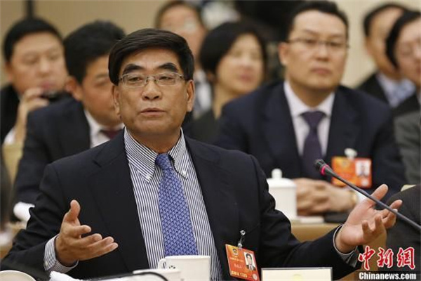 4月15日香港周生生黄金价格35570港币两